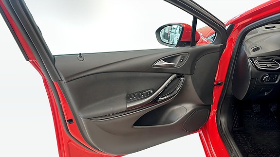 Opel Astra 11 of 18