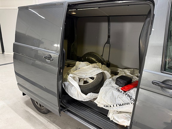 Volkswagen Transporter 16 of 17