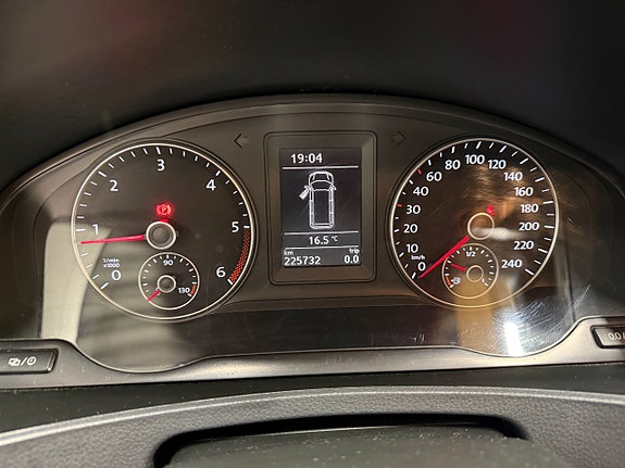 Volkswagen Transporter 14 of 17