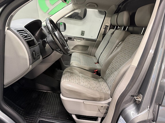 Volkswagen Transporter 10 of 17