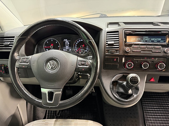 Volkswagen Transporter 12 of 17