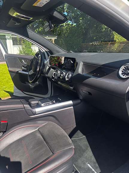 Mercedes-Benz GLA250 e 11 of 16
