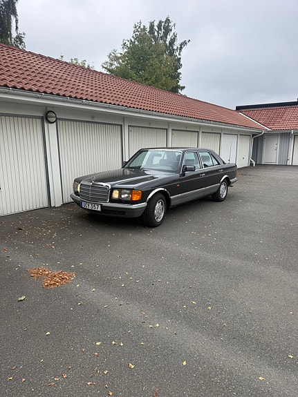 Mercedes-Benz 280 SE 4 of 4
