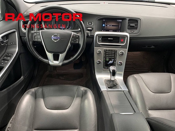 Volvo V60 Cross Country 11 of 20