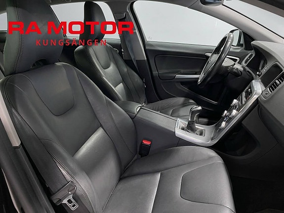 Volvo V60 Cross Country 12 of 20