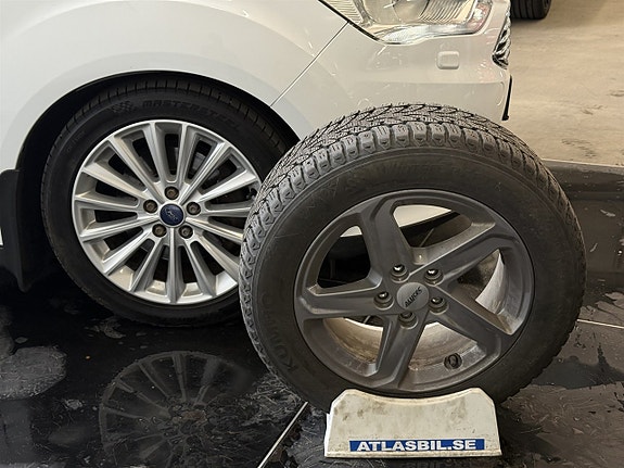Ford C-Max 13 of 27