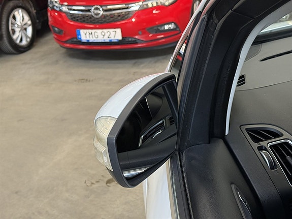 Ford C-Max 14 of 27