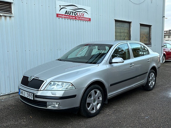 Skoda Octavia 2 of 15