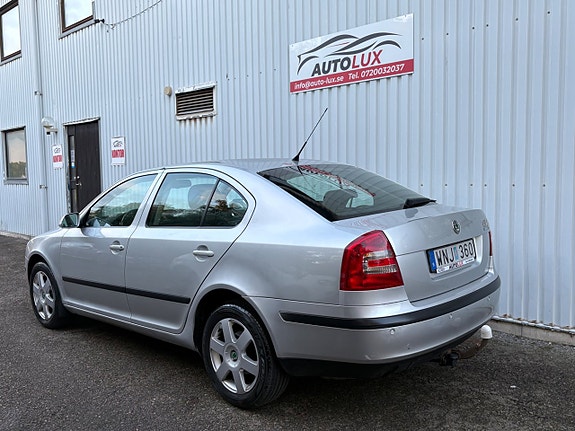 Skoda Octavia 8 of 15