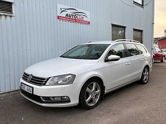 Volkswagen Passat 2 of 17