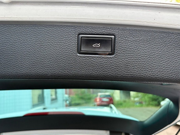 Volkswagen Passat 15 of 17