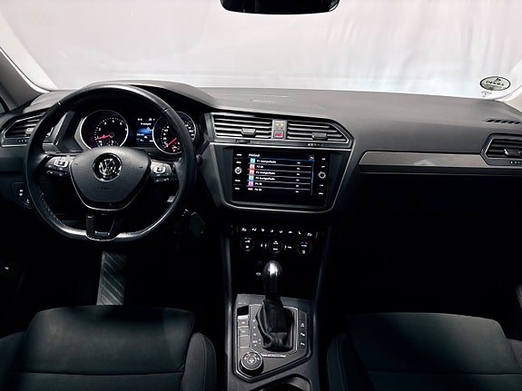 Volkswagen Tiguan Allspace 14 of 30