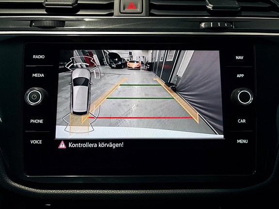 Volkswagen Tiguan Allspace 18 of 30