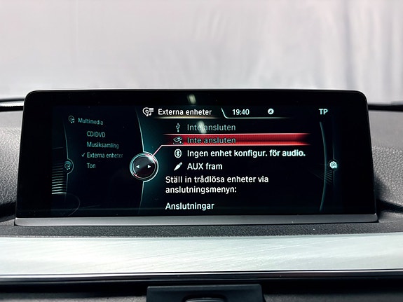 BMW 330i 21 of 30