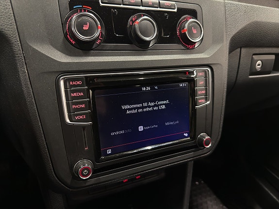 Volkswagen Caddy Maxi 16 of 17