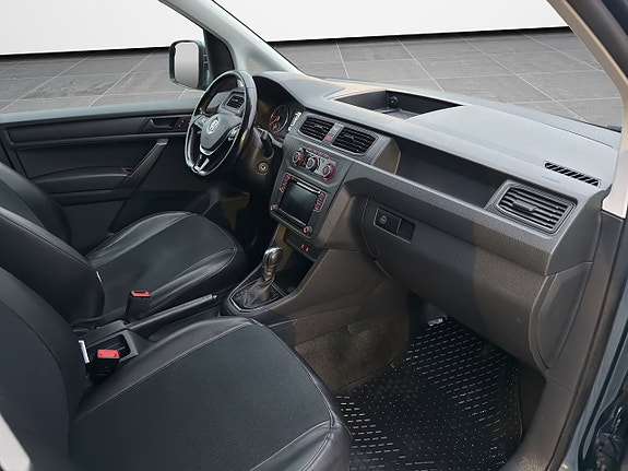 Volkswagen Caddy Maxi 11 of 17