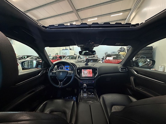 Maserati Ghibli 25 of 26