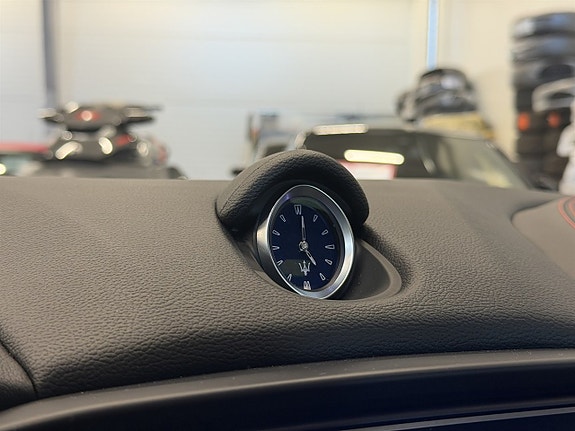 Maserati Ghibli 18 of 26