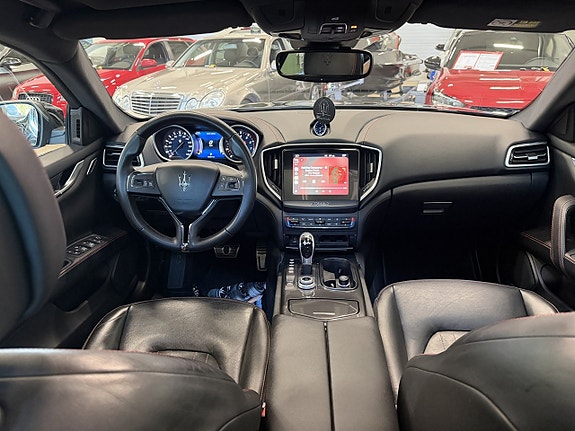 Maserati Ghibli 23 of 26