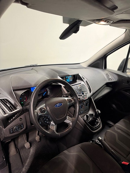 Ford Transit Connect 14 of 21