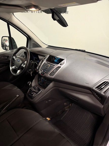 Ford Transit Connect 12 of 21