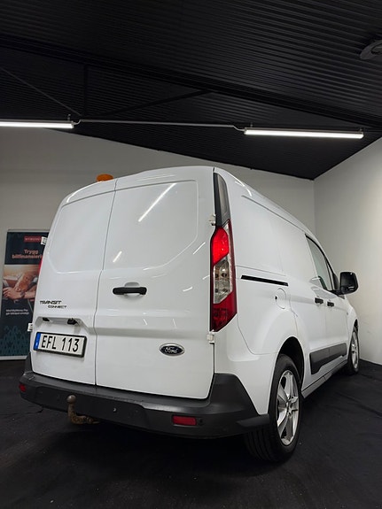 Ford Transit Connect 7 of 21