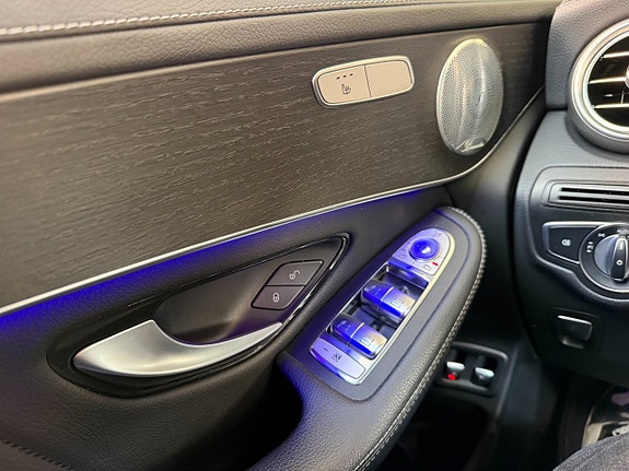 Mercedes-Benz GLC220 d 30 of 30
