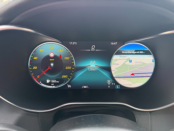 Mercedes-Benz GLC220 d 27 of 30