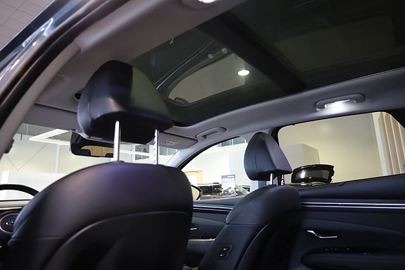 Hyundai Tucson 15 of 30