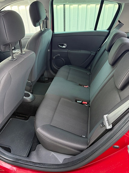 Renault Clio 4 of 10