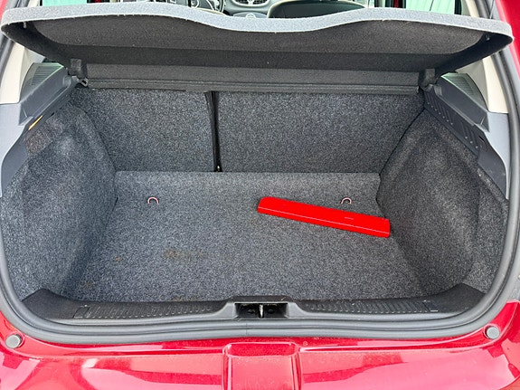 Renault Clio 10 of 10