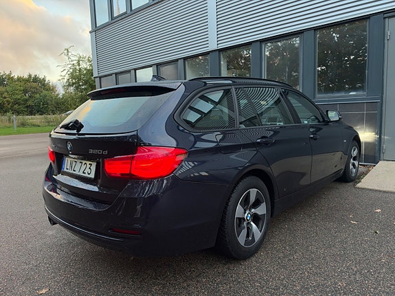 BMW 320d 4 of 27