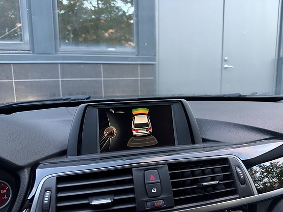 BMW 320d 16 of 27