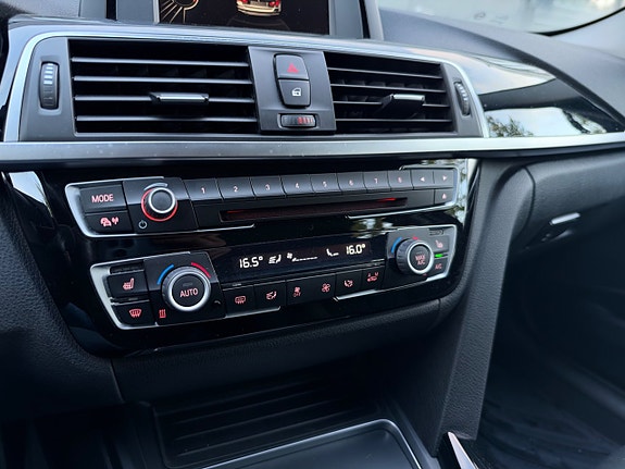 BMW 320d 19 of 27