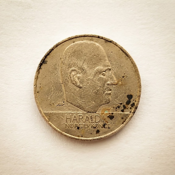 Product image 1 of 2