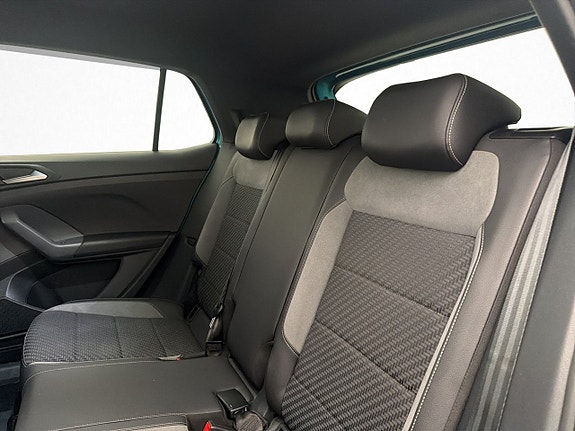 Volkswagen T-Cross 29 of 30