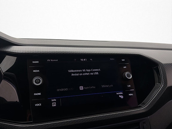 Volkswagen T-Cross 22 of 30