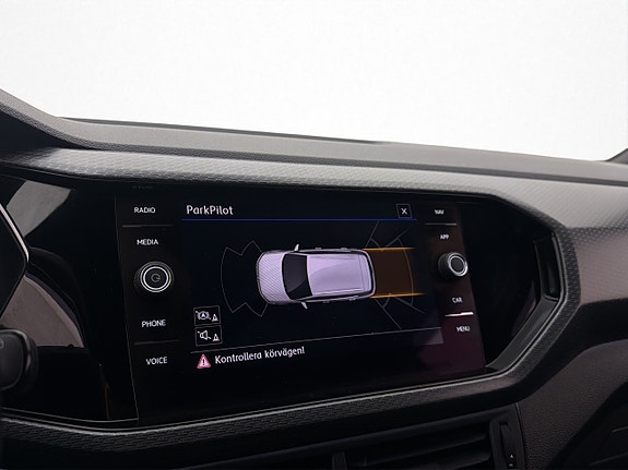 Volkswagen T-Cross 18 of 30