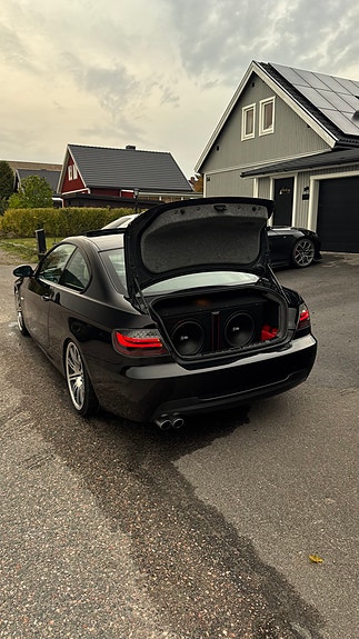 BMW 330d 5 of 9
