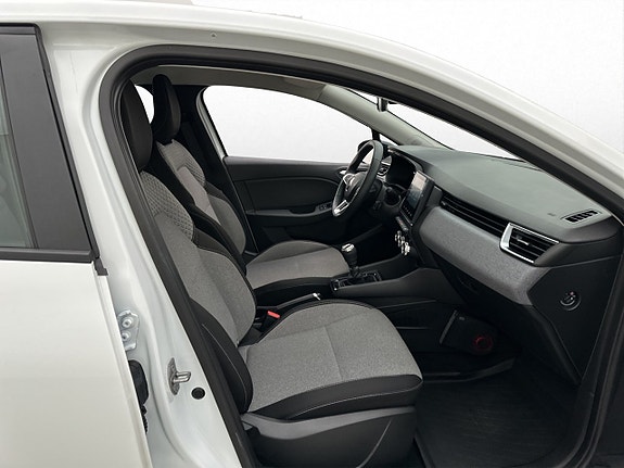 Renault Clio 19 of 25