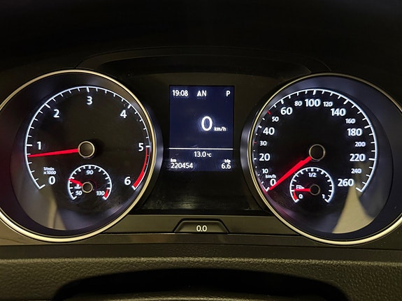 Volkswagen Golf Alltrack 15 of 18