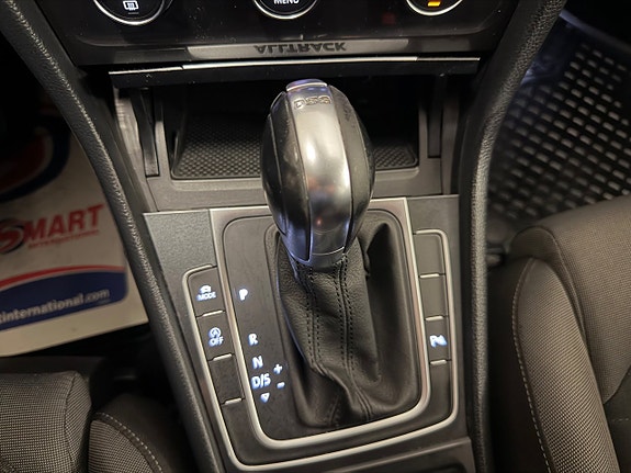 Volkswagen Golf Alltrack 16 of 18