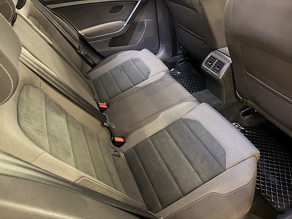 Volkswagen Golf Alltrack 13 of 18