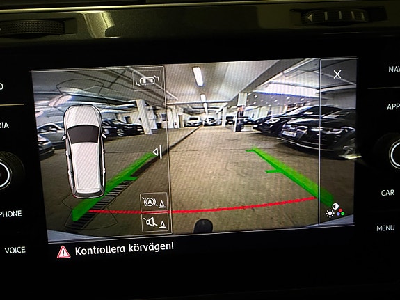 Volkswagen Golf Alltrack 18 of 18