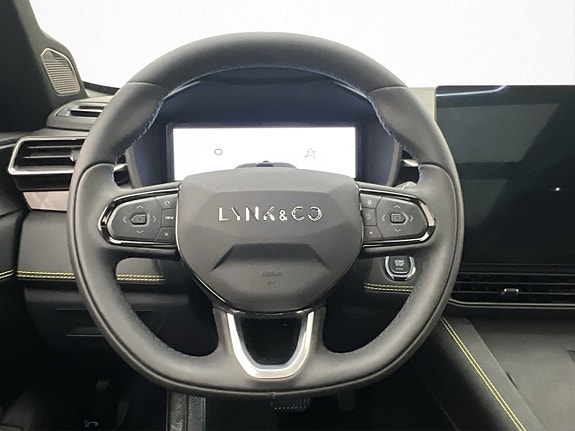 Lynk & Co 01 14 of 30