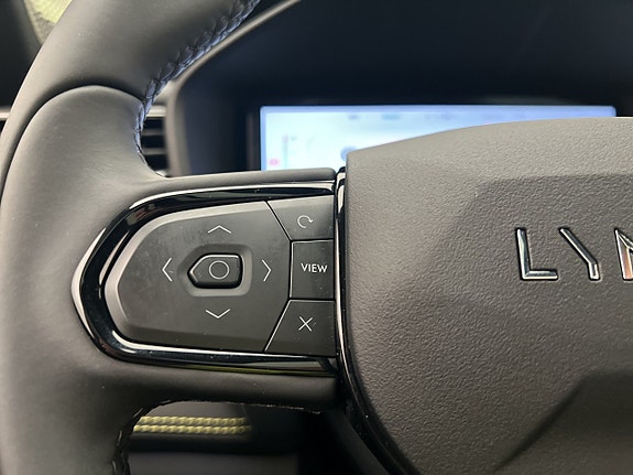 Lynk & Co 01 15 of 30