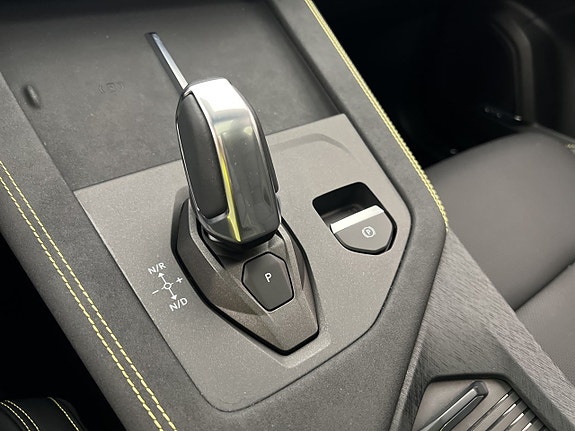 Lynk & Co 01 22 of 30