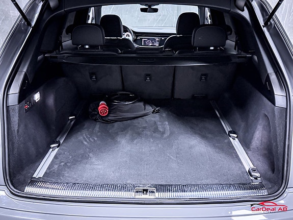 Audi Q7 18 of 30