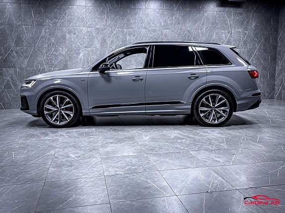 Audi Q7 4 of 30