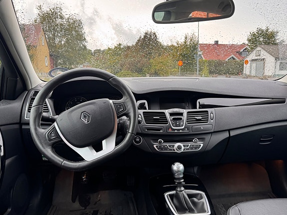 Renault Laguna 9 of 13